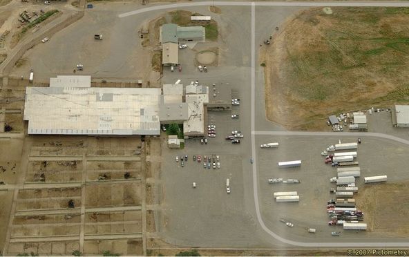 Shasta Livestock Auction Yard: 3905 & 3917 Main Street, Cottonwood, CA 96022
